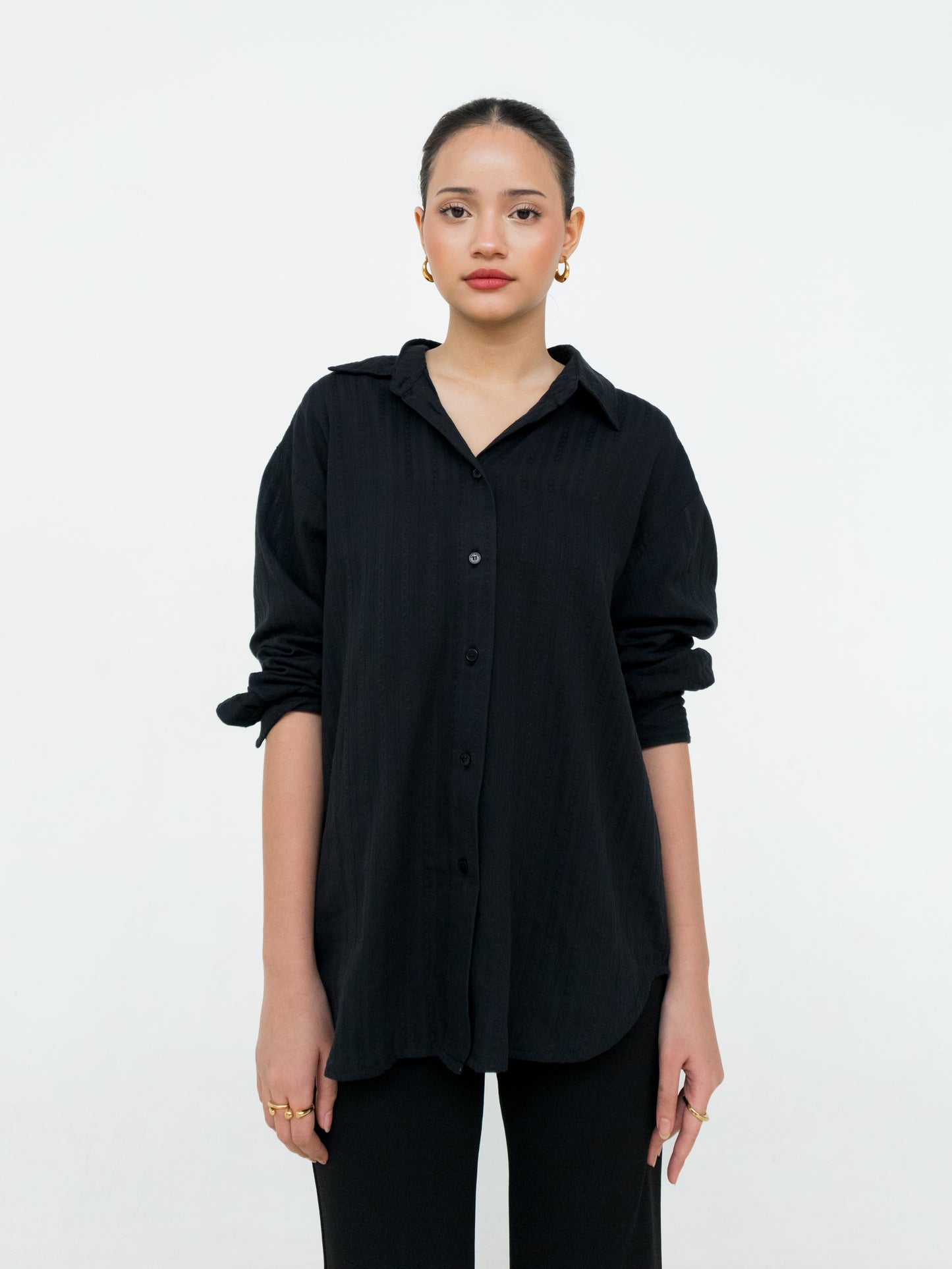 Alicia Embroidery Oversized Shirt - Black