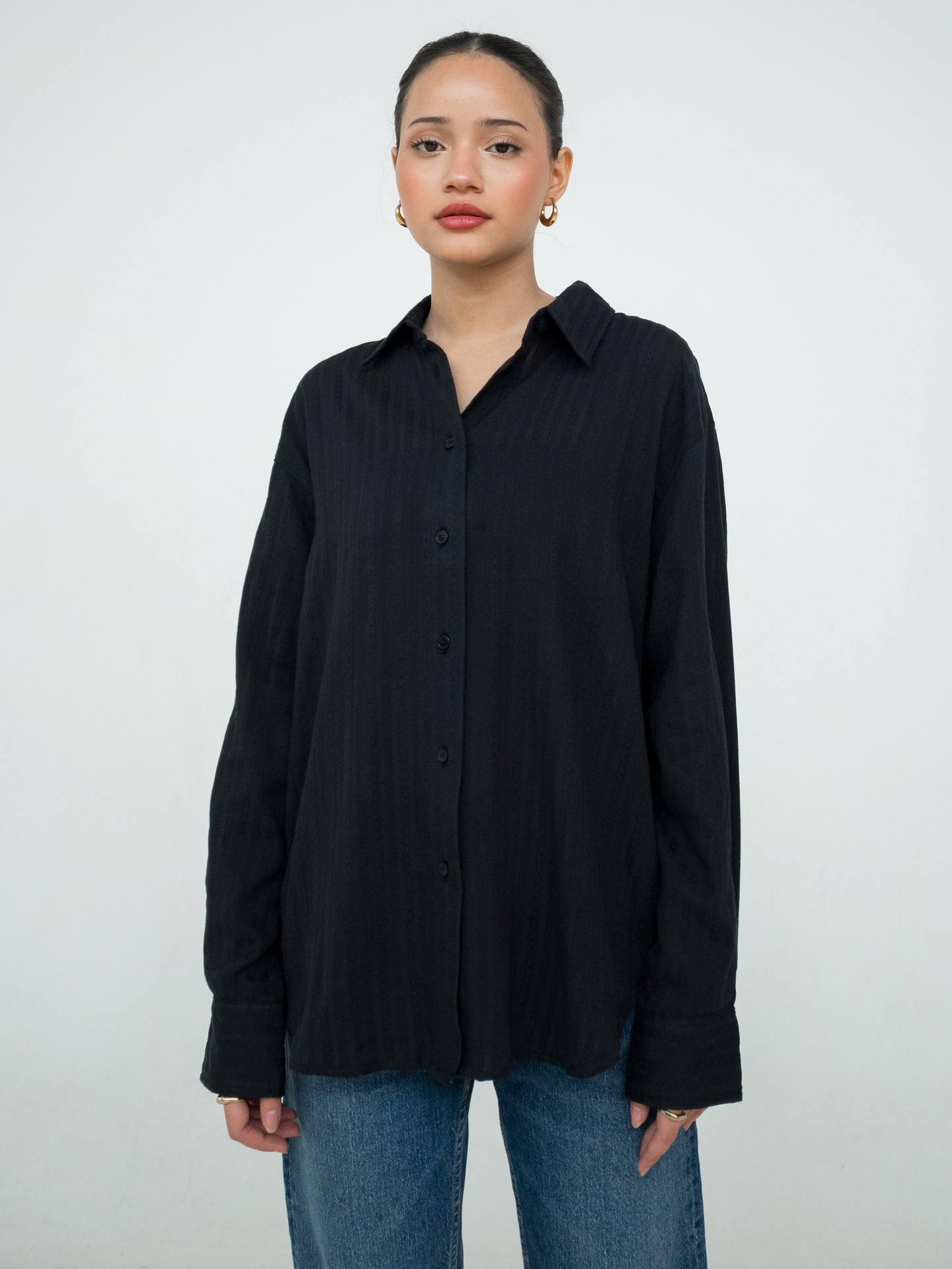 Alicia Embroidery Oversized Shirt - Black