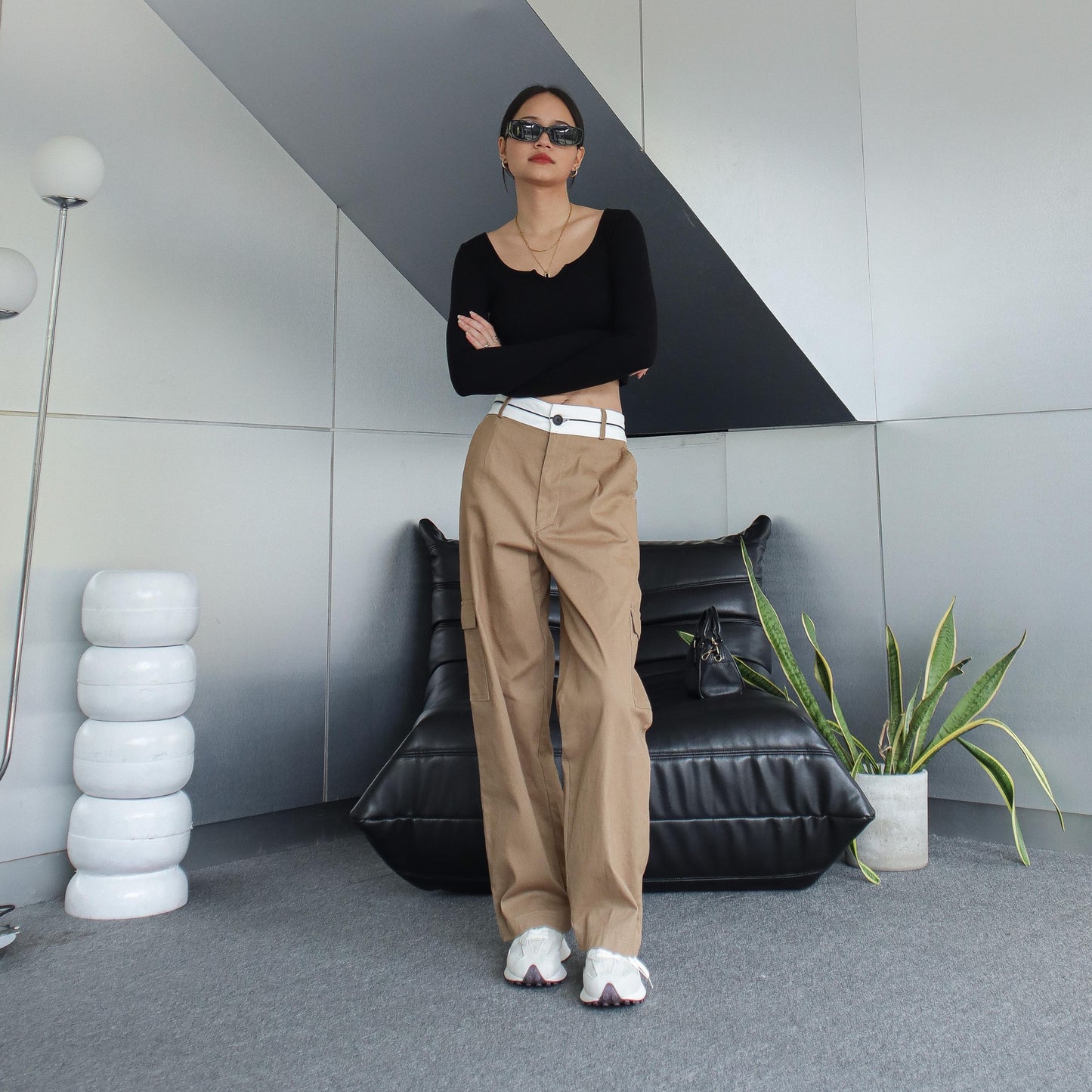 Alexandria Reversed Waistband Cargo Pants