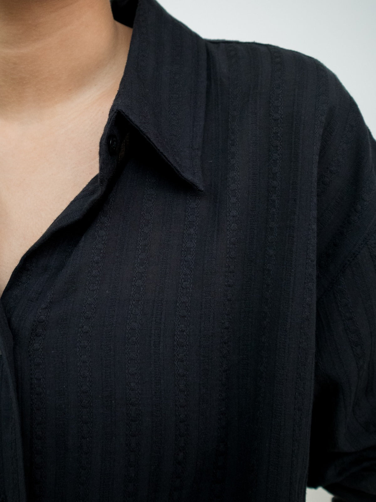 Alicia Embroidery Oversized Shirt - Black