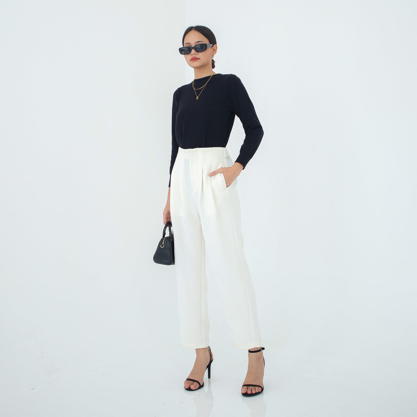 Tatia Highwaisted Ankle Pants with Darts