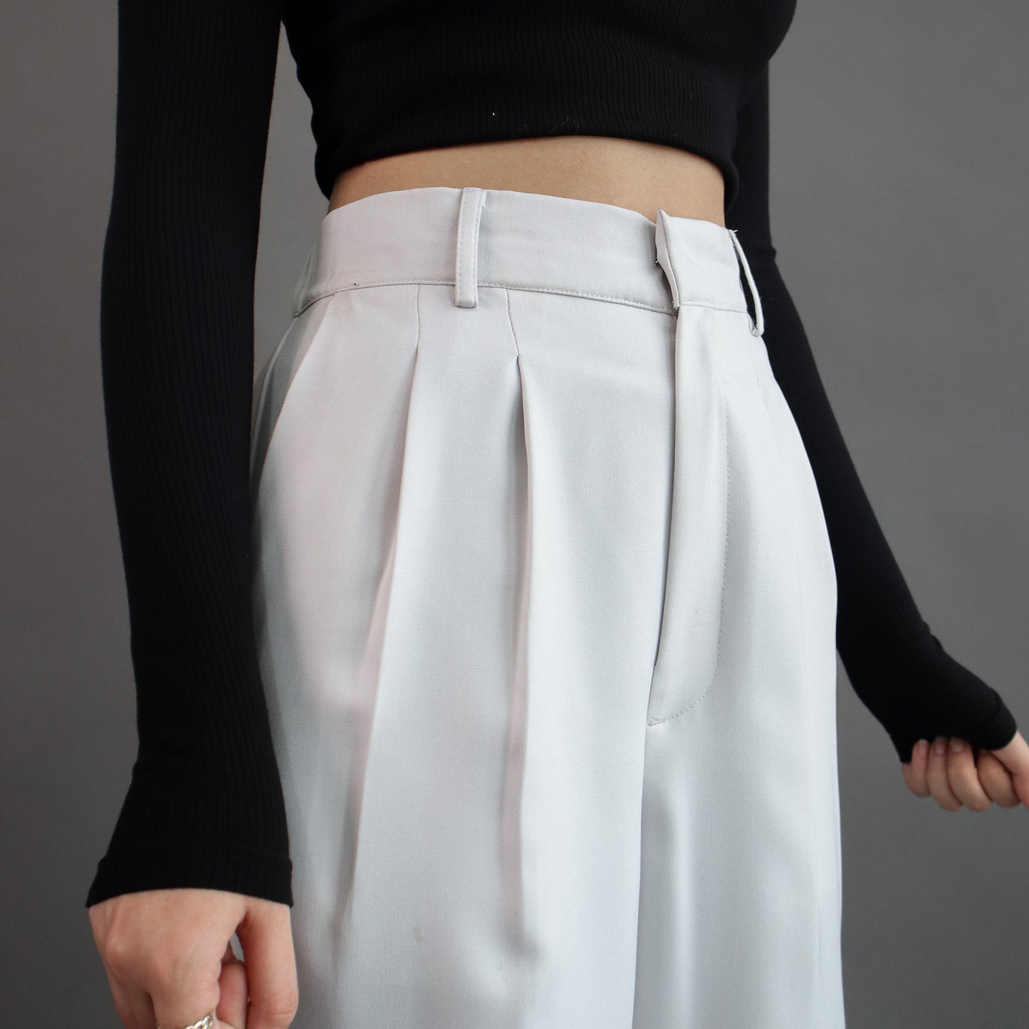 Celana Kaki Lebar Lipit Lucia