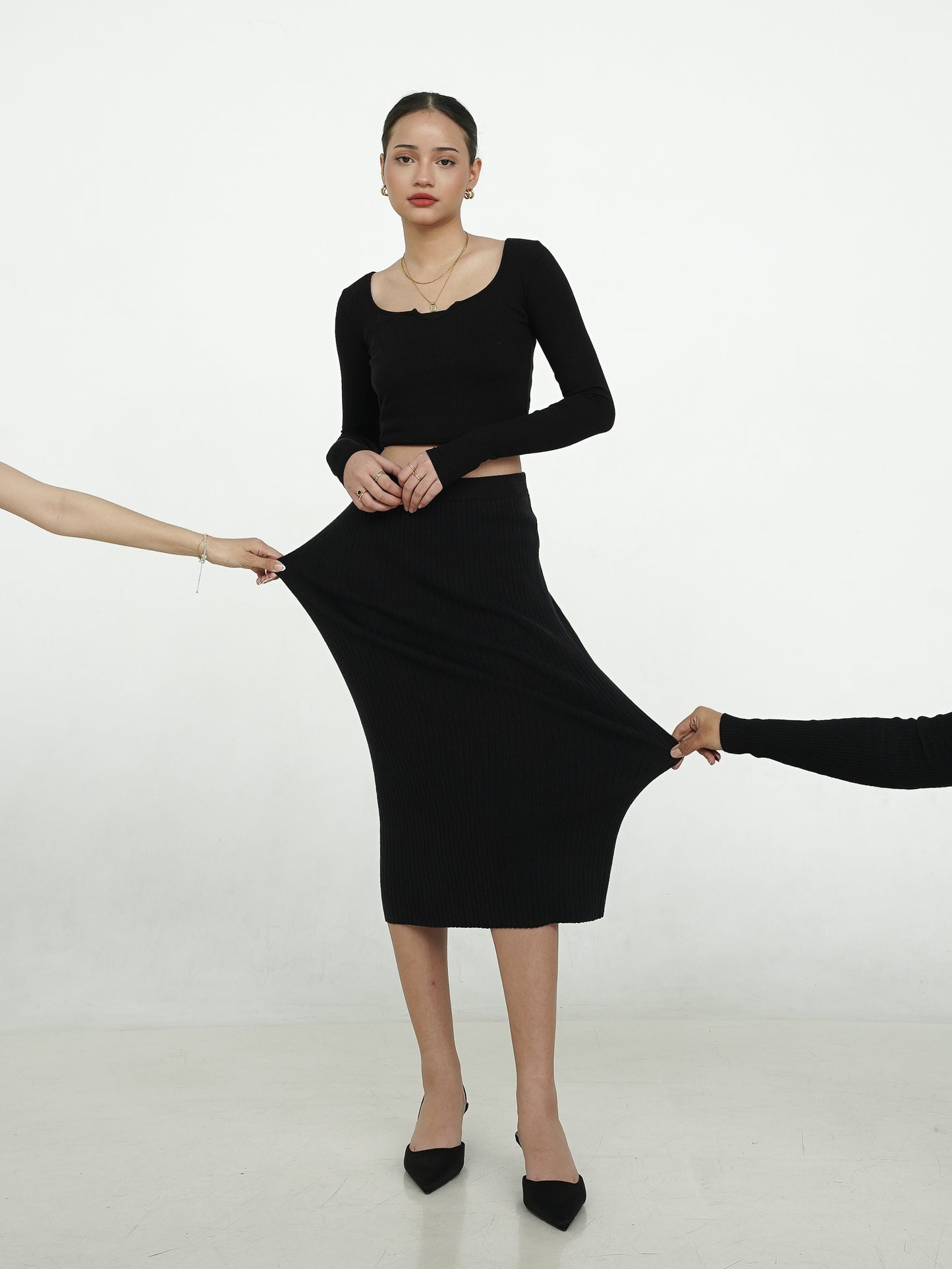 Sofia Ribbed Midi Skirt - Black