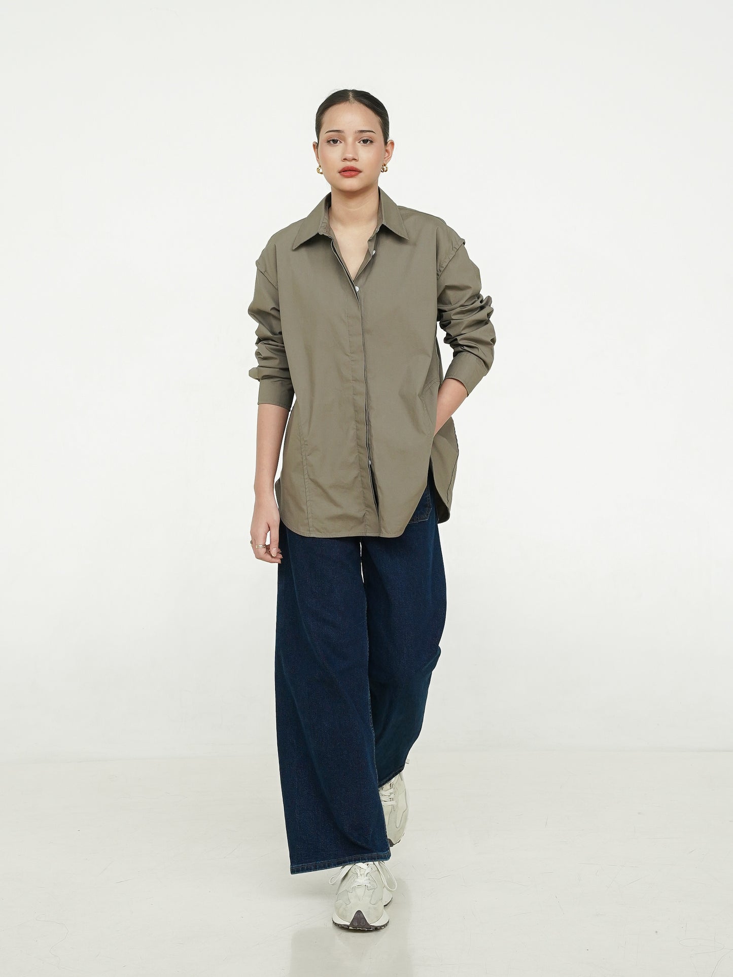 Stovia Crease Side Oversized Shirt - Dark Taupe