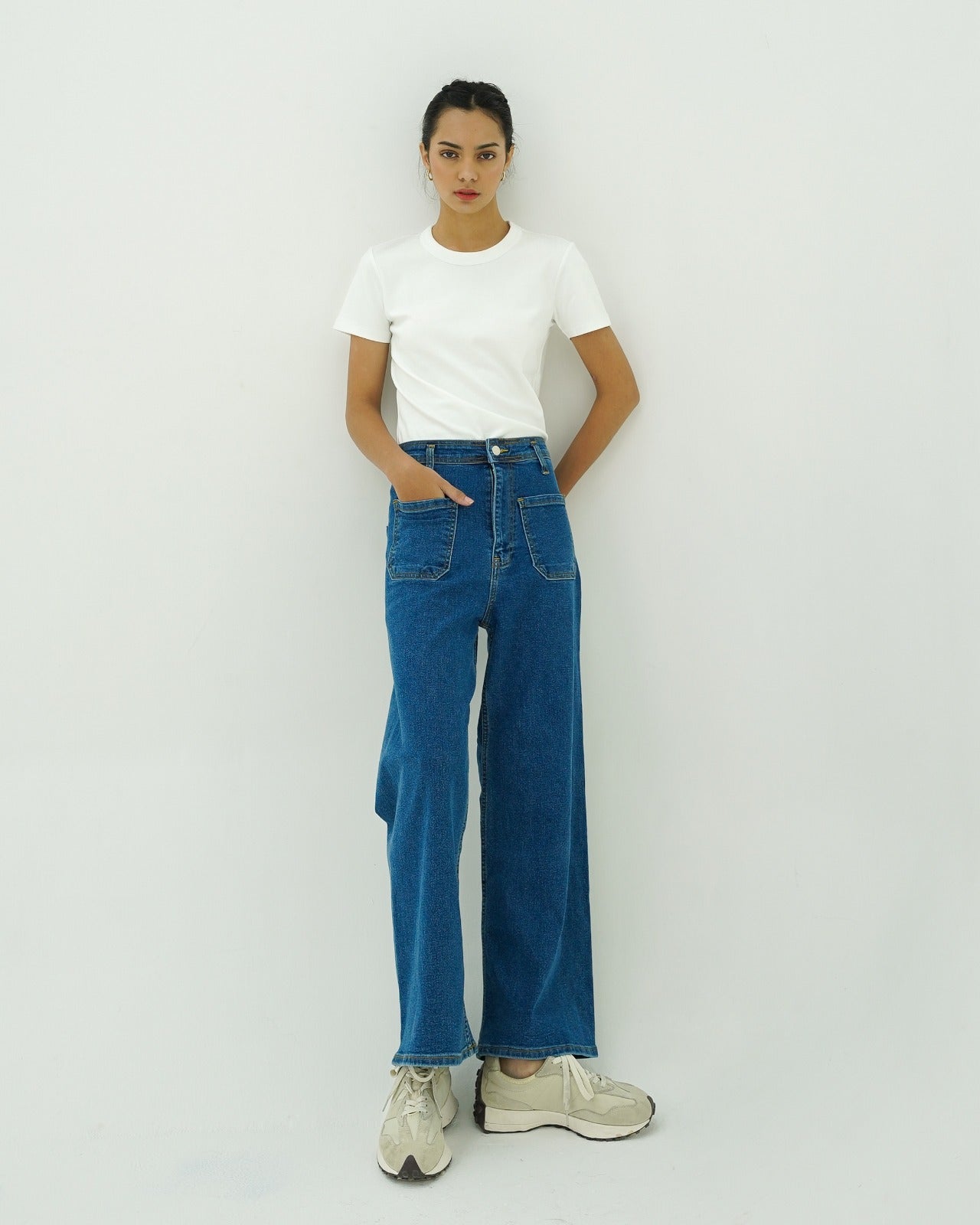 Dania Straight Leg Jeans - Medium Blue