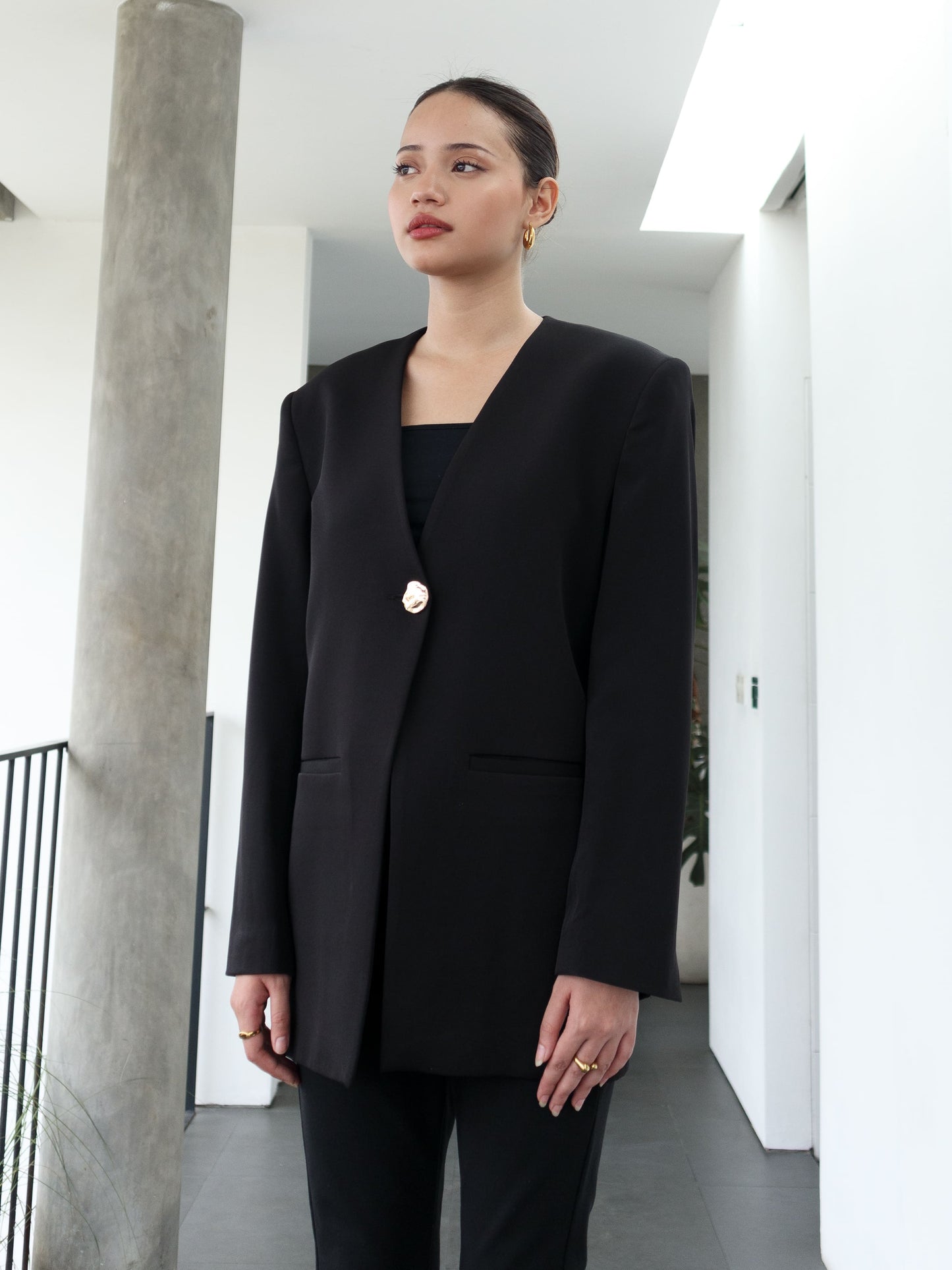 Alia Assymetric Blazer - Black
