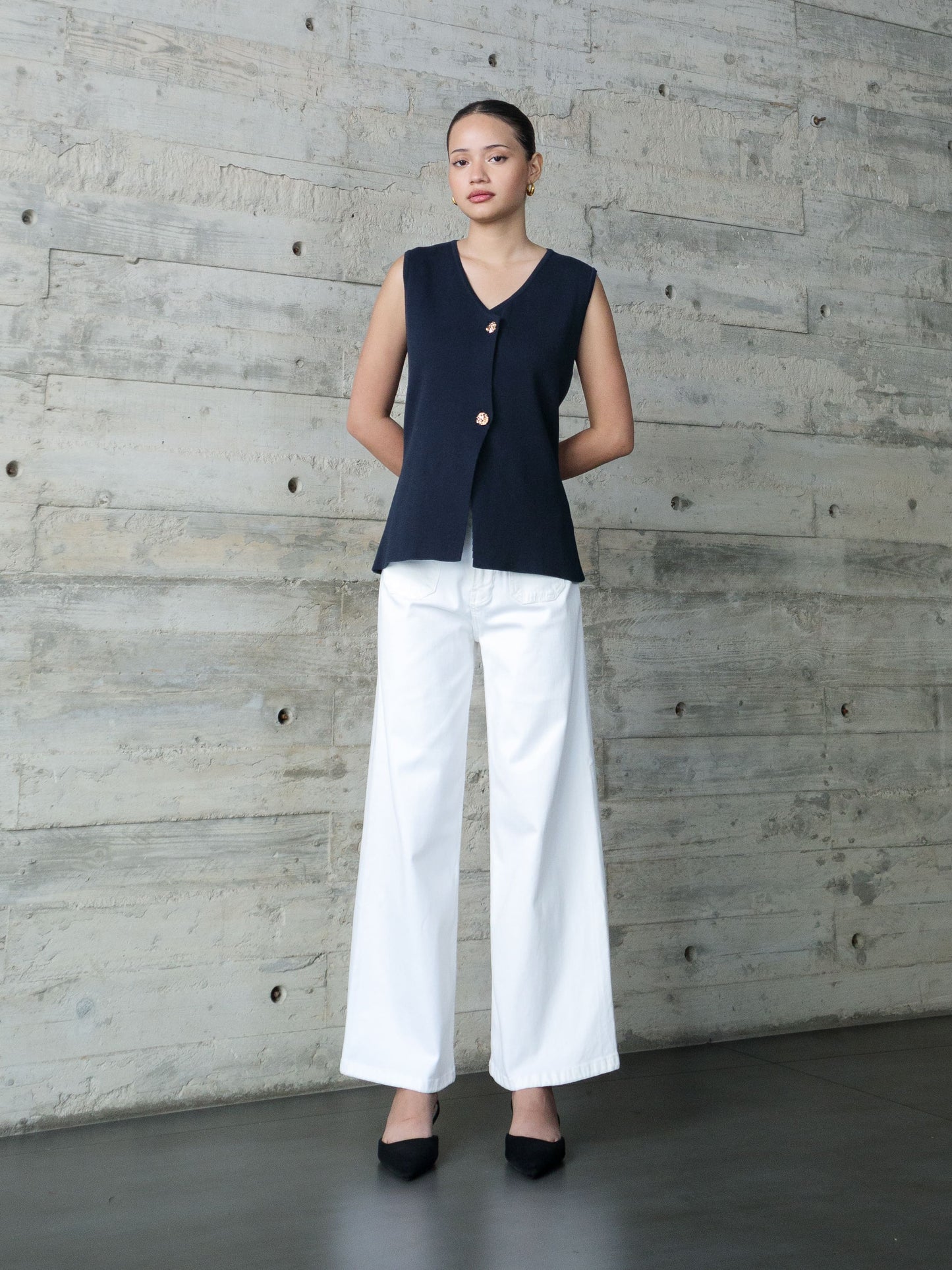 KAIAHATI - Dania Straight Leg Jeans With Front Pocket Broken White