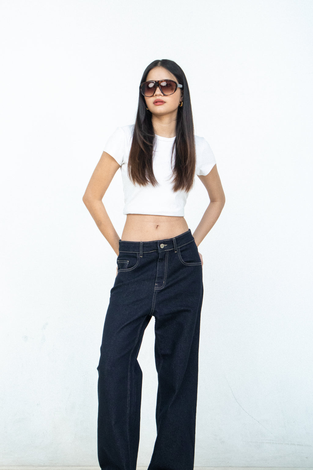 Oia Straight Jeans [PRE-ORDER]