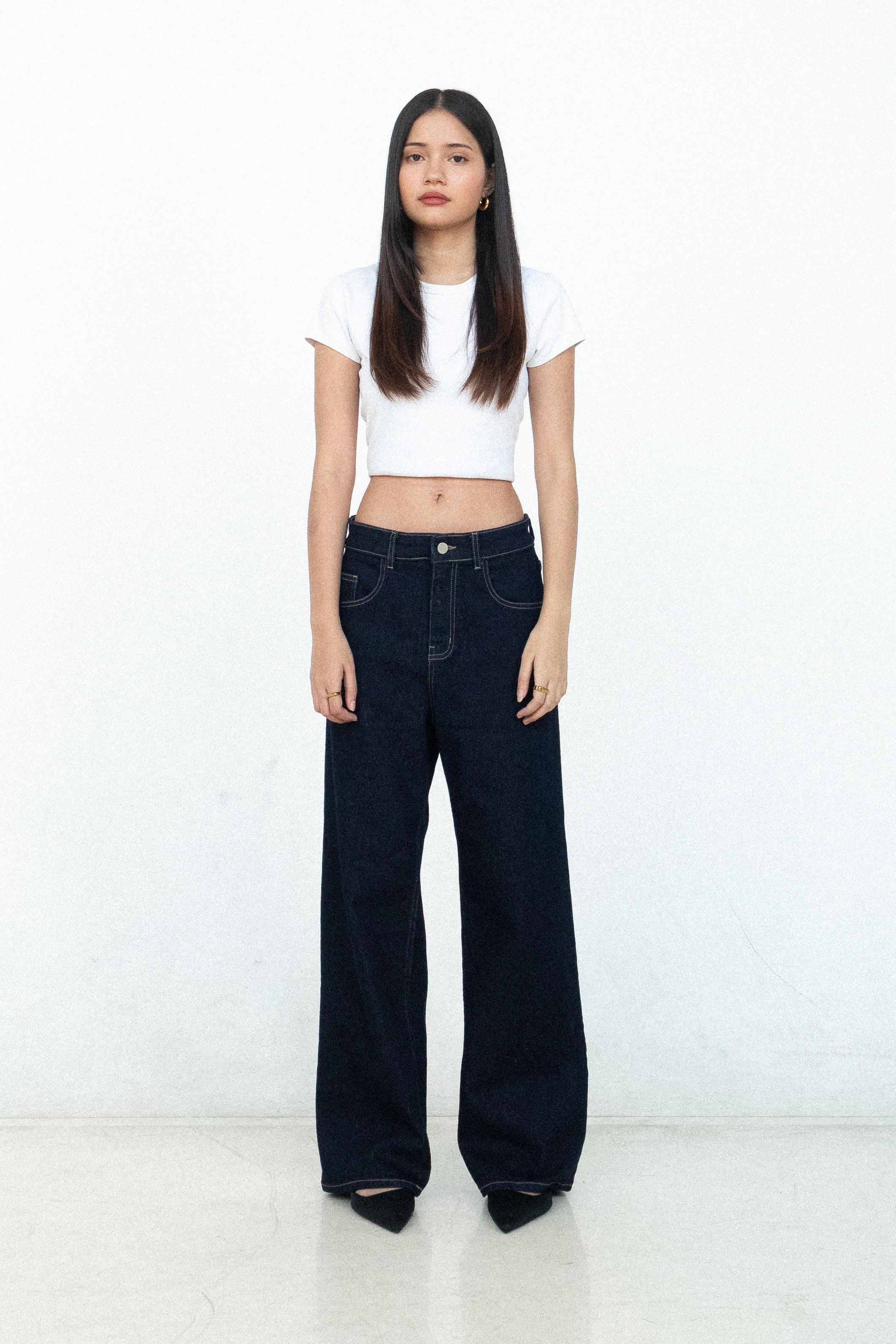 Oia Straight Jeans [PRE-ORDER]
