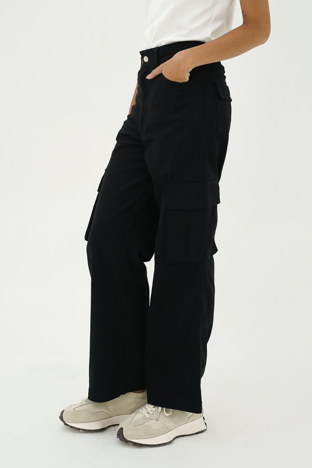 Joia Straight Cargo