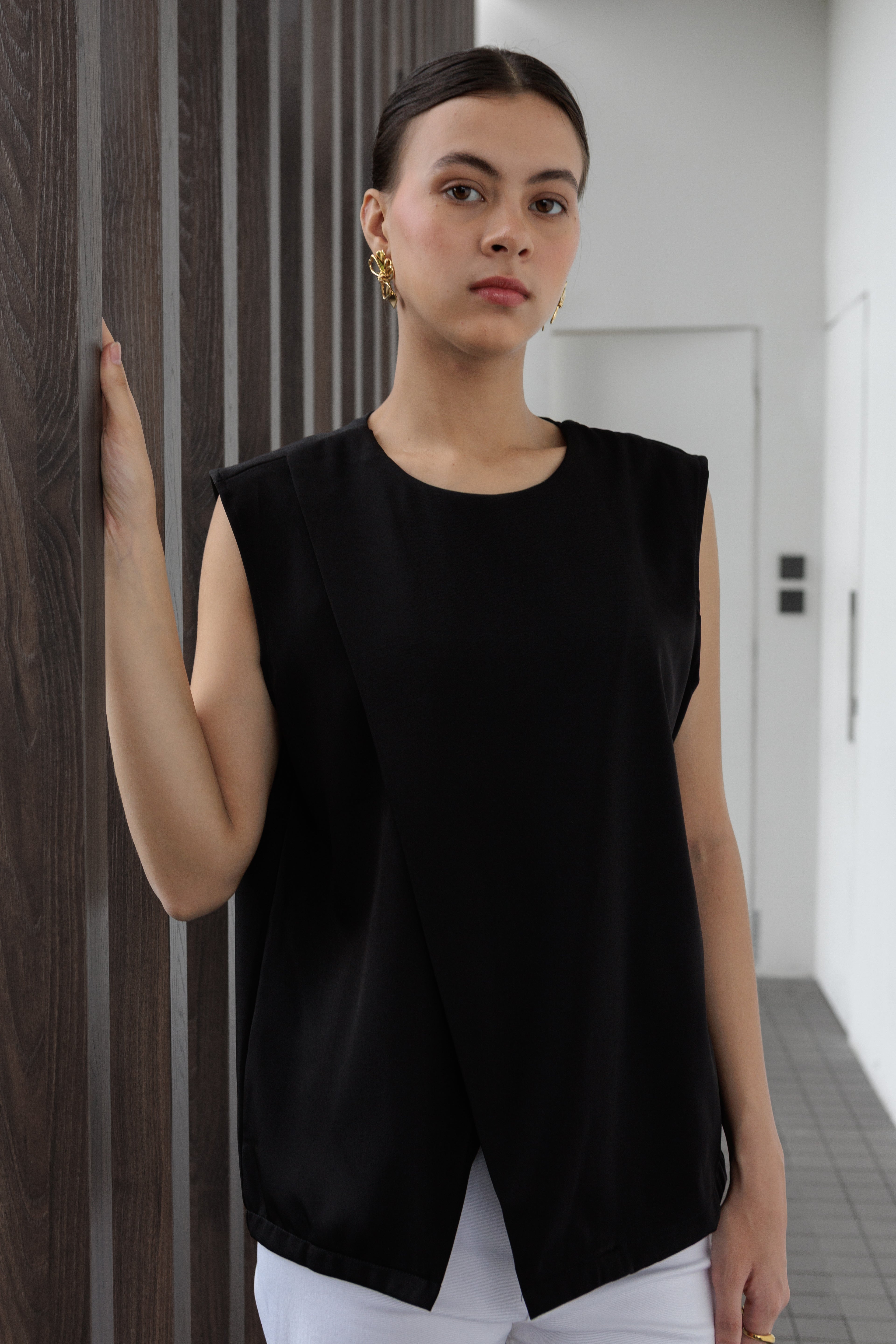 Victoria Assymetric Sleevesee