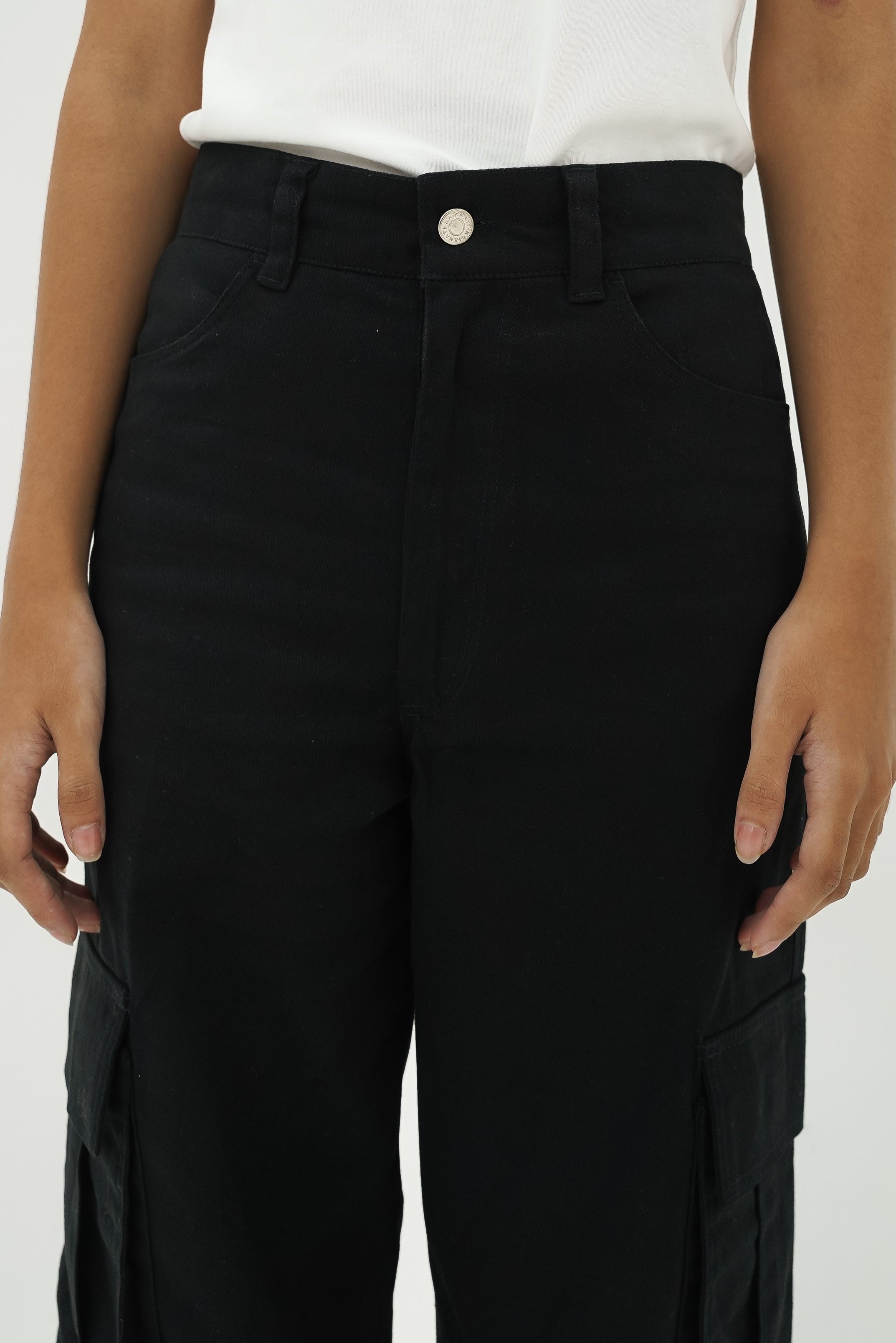 Joia Straight Cargo