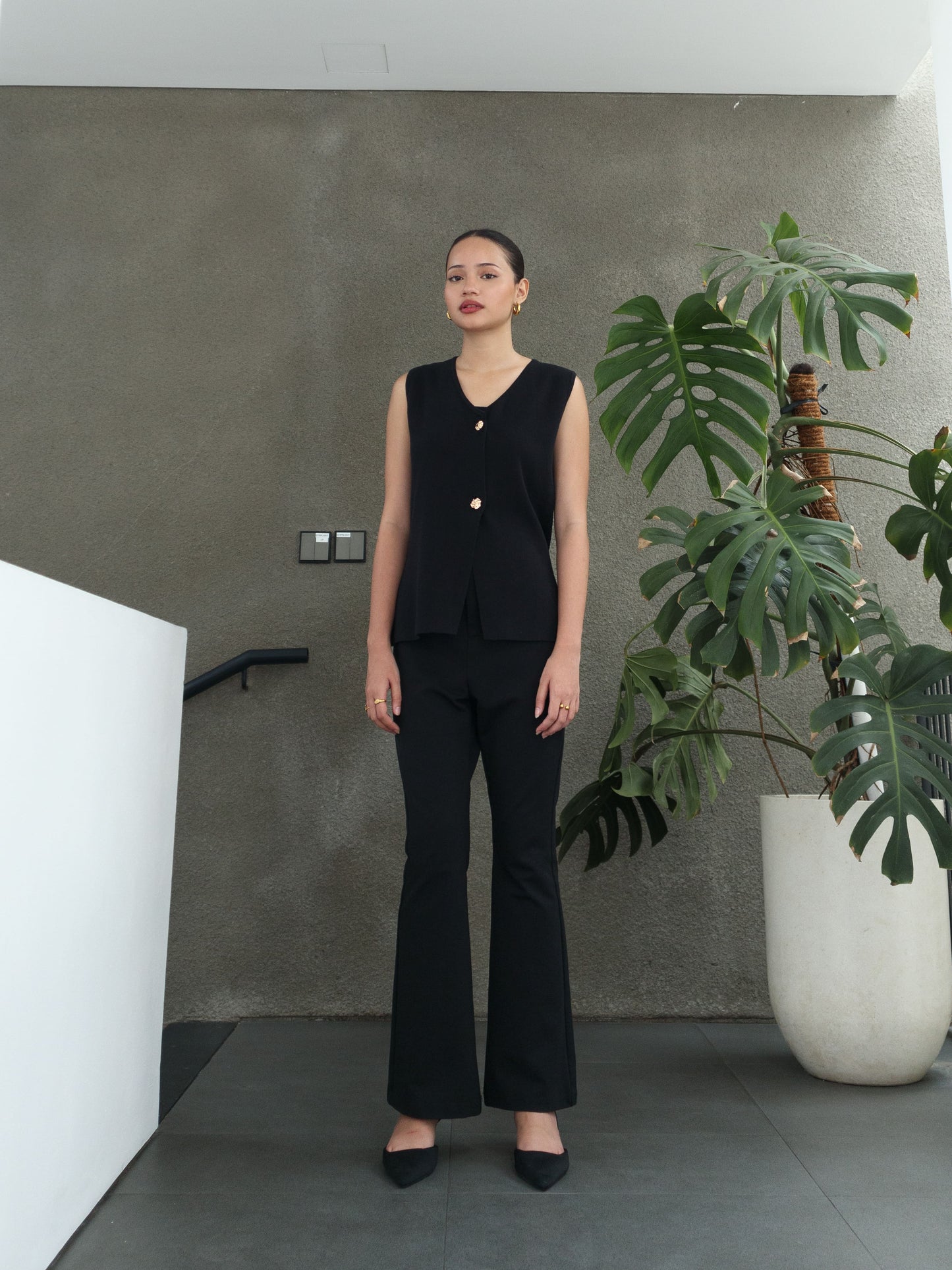 Florencia Knit Assymetric Top All Colours - Black