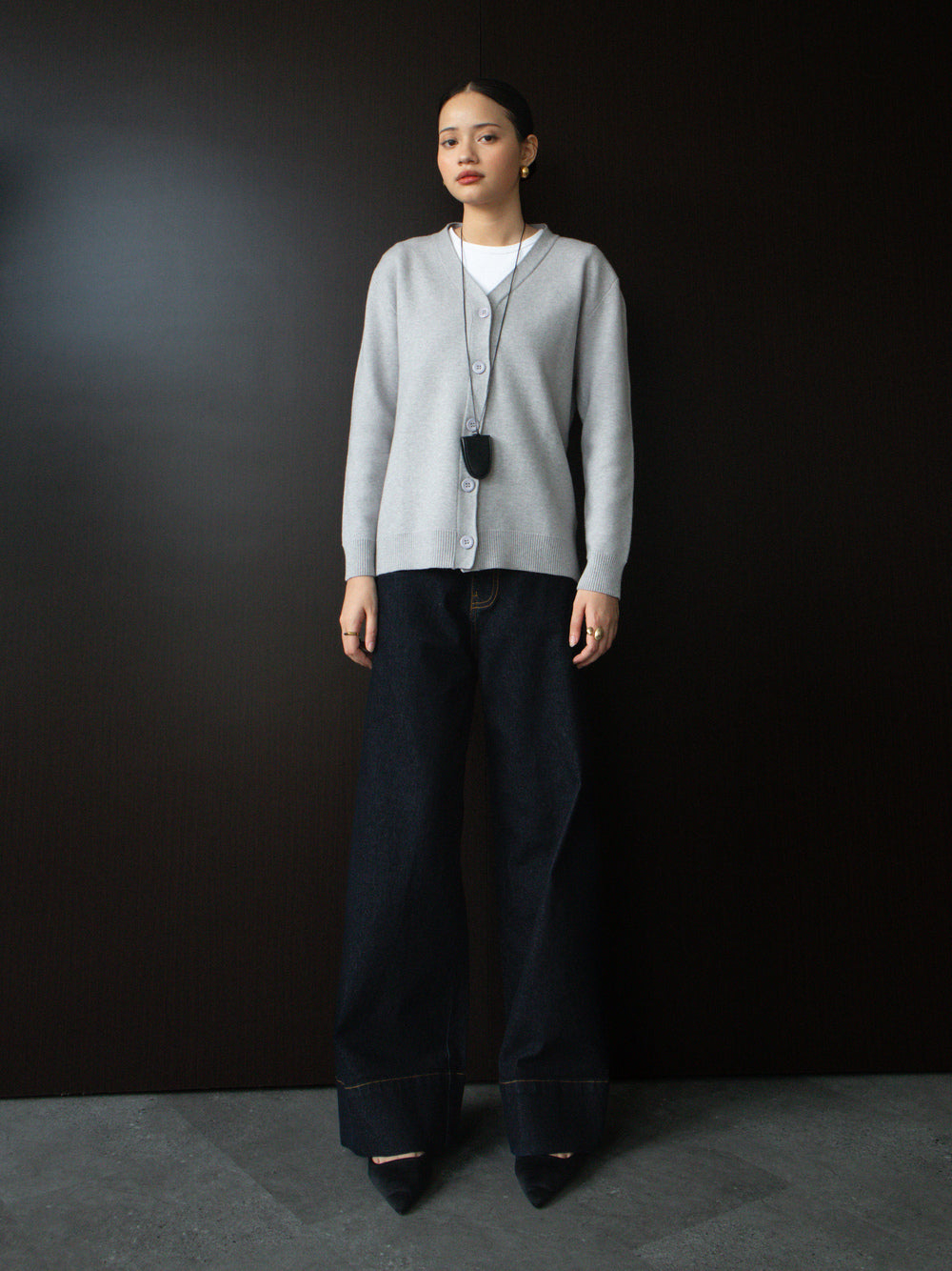 Kia Basic V-neck Cardigan - Grey
