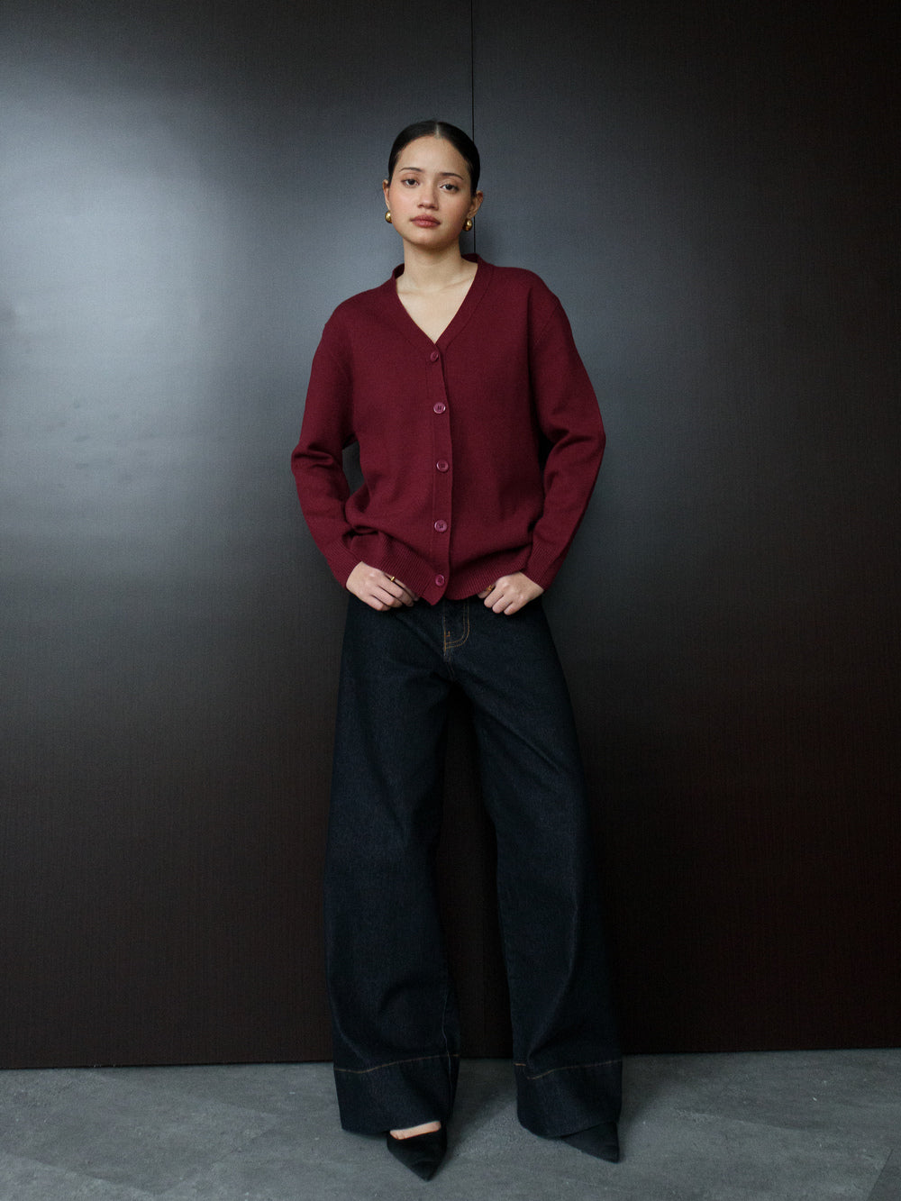 Kia Basic V-neck Cardigan - Red Wine